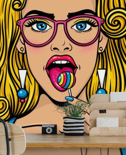 chica rubia con gafas con piruleta en la boca fondo de pantalla