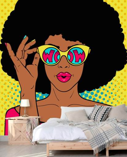 fondo de pantalla de una mujer afro con gafas que dicen «guau»