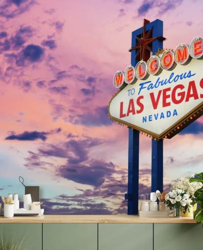 mural de papel pintado personalizable rosa y azul de Las Vegas llamado Welcome to Las Vegas Sign para oficinas en casa, dormitorios y negocios
