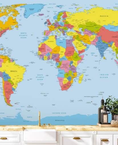 farverigt tilpasseligt verdenskort tapetmaleri kaldet Colourful World Map til kontorer og soveværelser