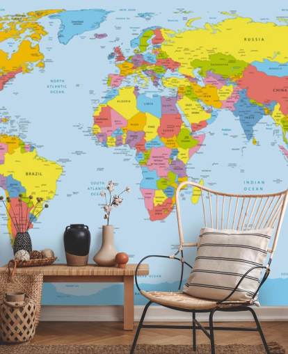 farverigt tilpasseligt verdenskort tapetmaleri kaldet Colourful World Map til kontorer og soveværelser