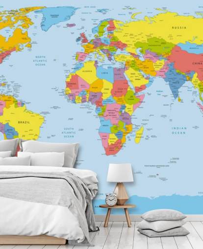 farbenfrohe, anpassbare Weltkarten-Tapete namens Colourful World Map für Büros und Schlafzimmer
