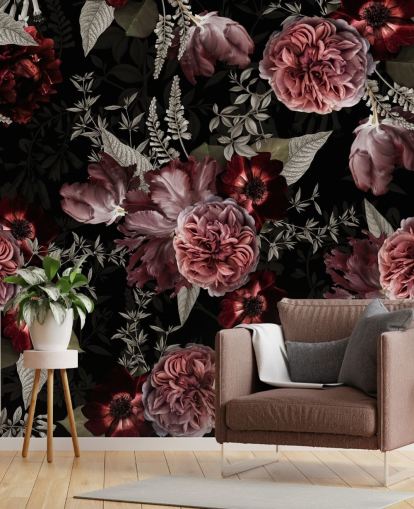 mörk blommig pion i rosa tapeter