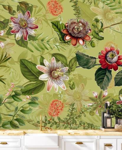 rote Blumen auf grünem Hintergrund 