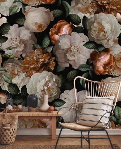 gebroken wit en brassy-roze bloemenbehang