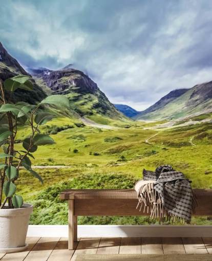 mural de papel pintado campestre personalizable en verde y blanco llamado Glencoe para dormitorios y salas de estar