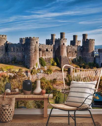 mural de papel pintado personalizable verde y gris llamado Castillo de Conwy para salas de estar, dormitorios y oficinas en casa