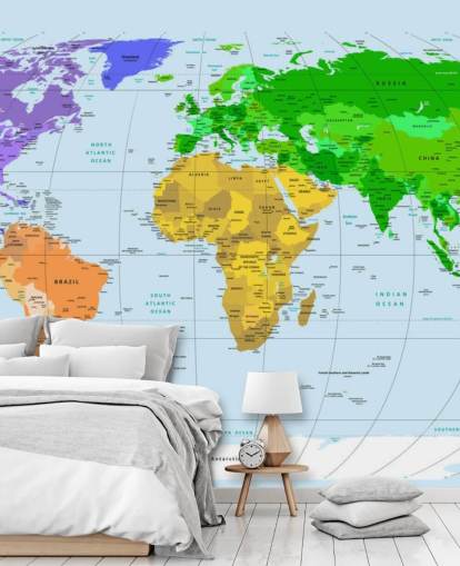 Mural de pared con mapa de colores vibrantes