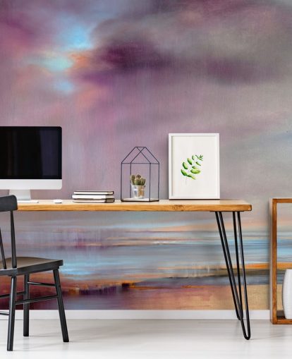 abstraktes Gemälde von lila Wolken voller Regen Tapete