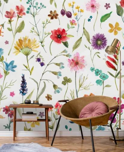 målade färgglada ängblommor på vit bakgrund tapeter