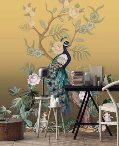 mural de papel pintado de chinoiserie personalizable dorado y verde llamado Peacock Power para baños, cocinas y dormitorios