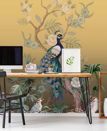 mural de papel pintado de chinoiserie personalizable dorado y verde llamado Peacock Power para baños, cocinas y dormitorios