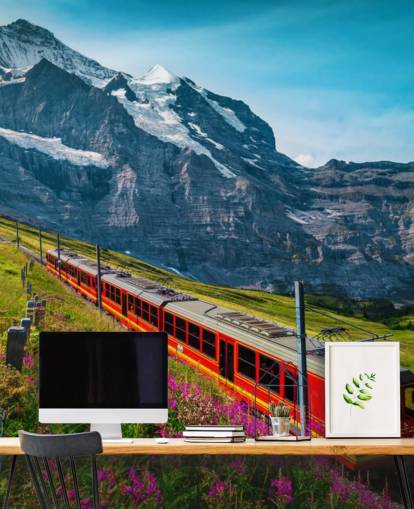 rode elektrische trein die door Zwitserse Alpen behang gaat rode elektrische trein die door Zwitserse Alpen behang gaat