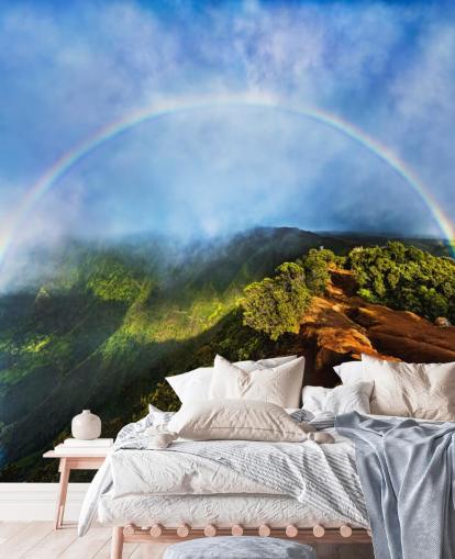 felsiger Berg mit einem riesigen natürlichen Regenbogen Wandgemälde