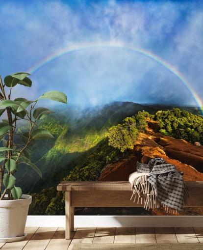 montagna rocciosa con un enorme murale arcobaleno naturale montagna rocciosa con un enorme murale arcobaleno naturale