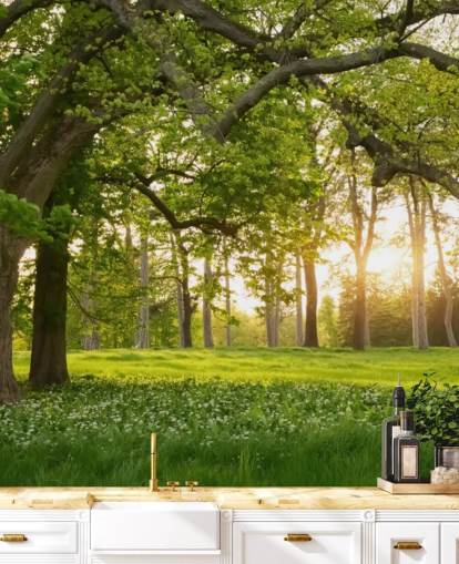 mural de papel de parede de árvore verde e marrom chamado Springtime Forest para escritórios domésticos, salões e quartos