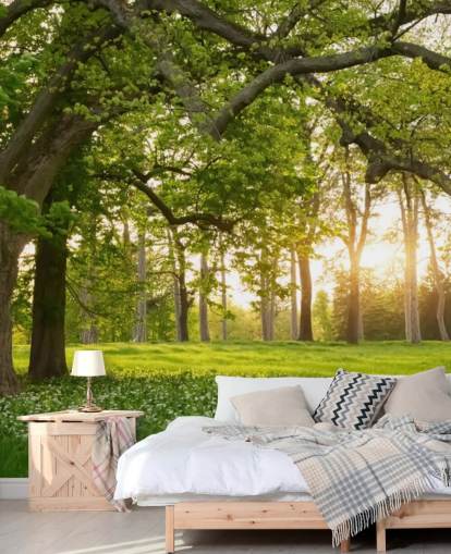 grönt och brunt träd tapetväggmålning kallad Springtime Forest för hemmakontor, lounger och sovrum