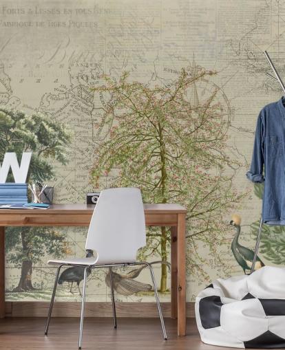 antieke illustratie van bomen en bosdieren met kaart achtergrondbehang