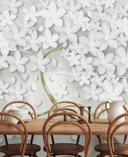 hvite blomster på gull trestamme tapet