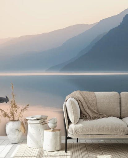 Fondo de pantalla de misty still lake and mountains