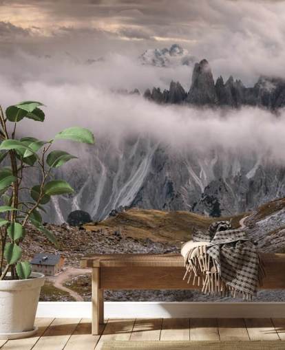 vue brumeuse de la montagne des dolomites fond d'écran