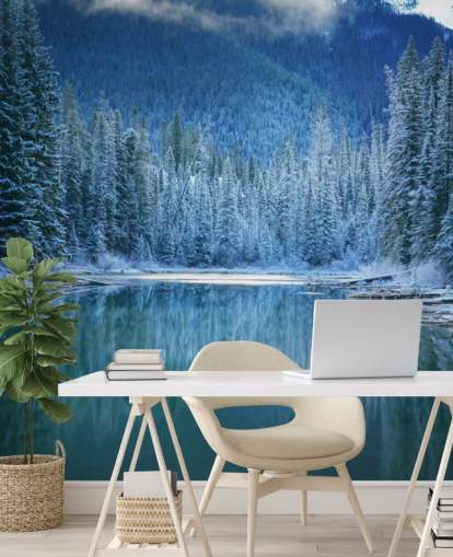 snöig skog vid sjö tapeter snöig skog vid sjö tapeter