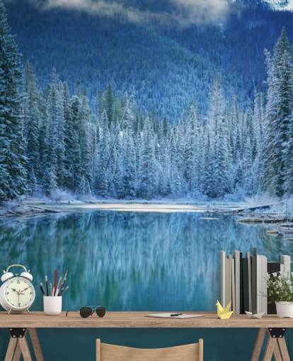 carta da parati foresta innevata dal lago