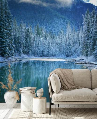 fondo de pantalla de bosque nevado por lago