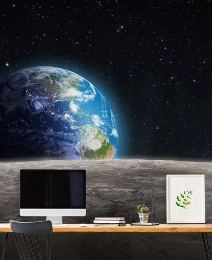 donkere op maat gemaakte muurschildering van aarde en maan genaamd Rising Earth voor slaapkamers