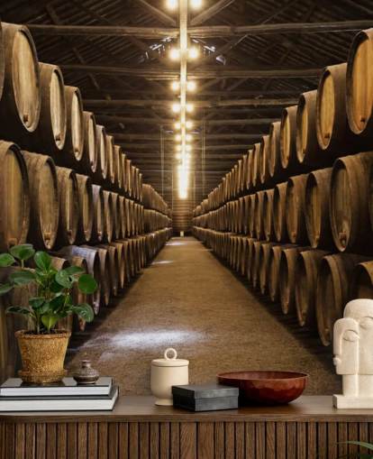 Fondo de pantalla de bodega con barriles