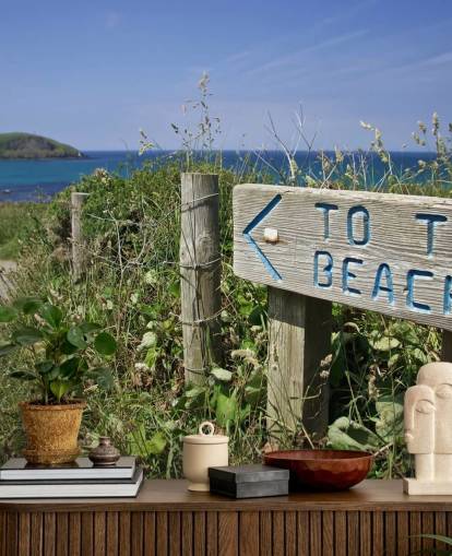 Sign to the Beach Wallpaper Sign to the Beach Wallpaper