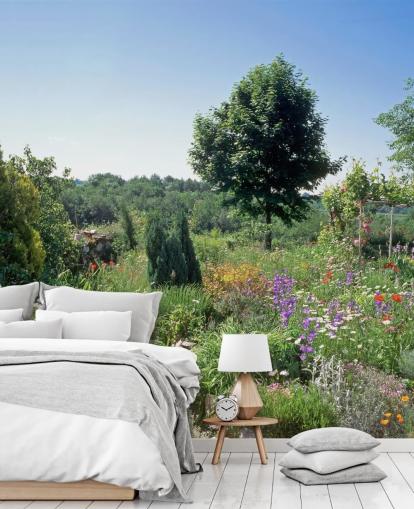 Decorazione murale con giardino inglese in estate