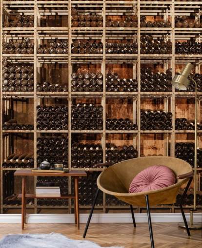 mural oscuro personalizable de papel pintado de bodega llamado Wine Racks de Image Source para restaurantes, cocinas y sótanos