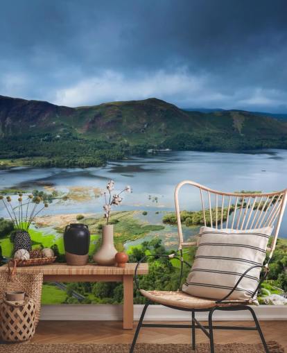 Fondo de pantalla de lago y campo verde