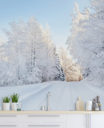 Decorazione murale con alberi innevati