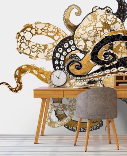 mural de papel pintado abstracto de pulpos negro y dorado llamado Glam Octopus de SpaceFrog Designs para salas de estar y baños