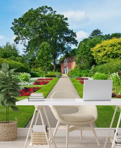groene op maat gemaakte tuinlandschap behangmuurschildering genaamd English Country Garden voor verzorgingstehuizen en kantoren 