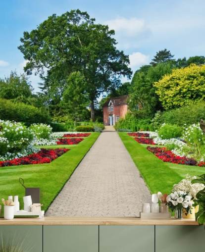groene op maat gemaakte tuinlandschap behangmuurschildering genaamd English Country Garden voor verzorgingstehuizen en kantoren 