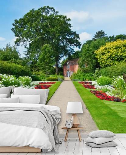 groene op maat gemaakte tuinlandschap behangmuurschildering genaamd English Country Garden voor verzorgingstehuizen en kantoren 