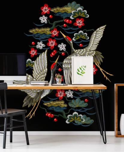 broderade par kranar och blommor på svart bakgrund tapeter broderade par kranar och blommor på svart bakgrund tapeter