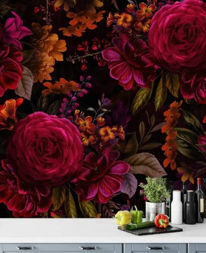 rote Rosen und orange Blumen dunkle Tapete