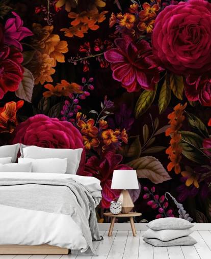 carta da parati scura con rose rosse e fiori arancioni