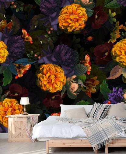 flores de cravo laranja brilhante com folhagem roxa e verde em um papel de parede de fundo escuro flores de cravo laranja brilhante com folhagem roxa e verde em um papel de parede de fundo escuro