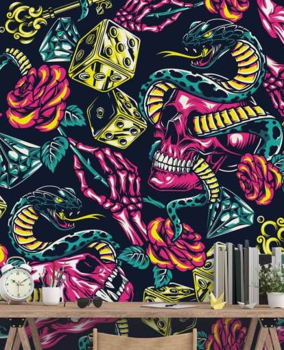 papel pintado de calavera, dados y serpiente rosa, amarillo y verde
