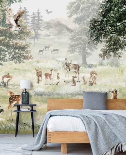 papel pintado ilustrado de bosques y criaturas para dormitorio infantil