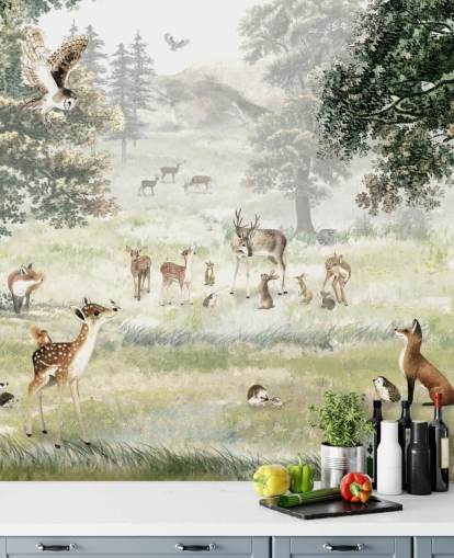illustrierte Wald- und Kreaturentapete für das Kinderzimmer