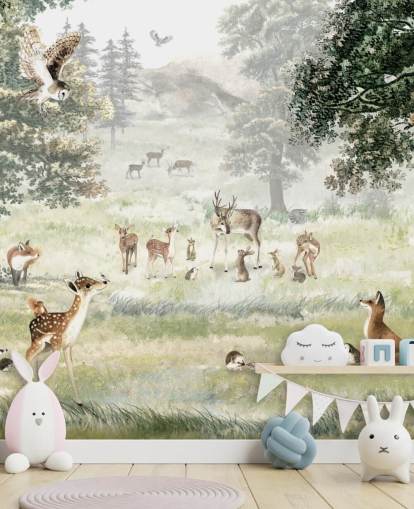 geïllustreerd behang met bos en wezens voor de kinderkamer geïllustreerd behang met bos en wezens voor de kinderkamer