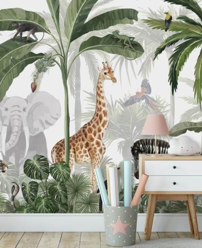 papel pintado verde y blanco personalizado de la jungla llamado Jungle Jive de Kikki Belle para el dormitorio y la guardería de los niños