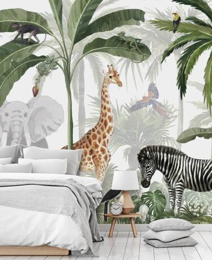 papel de parede de selva personalizado verde e branco chamado Jungle Jive de Kikki Belle para quarto de criança e berçário