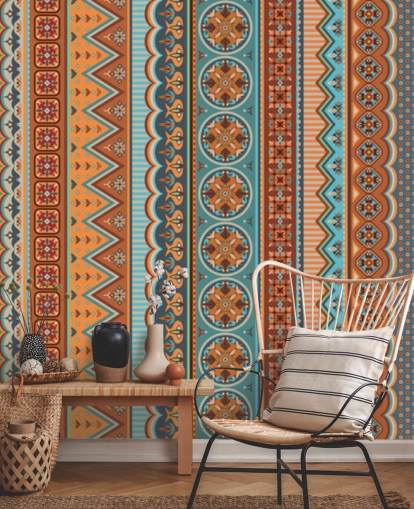 Papel pintado con estampado tribal terracota, turquesa